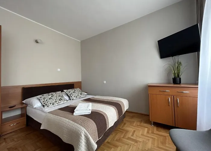 Juhu Homestay szállás *